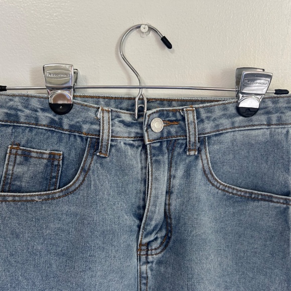 SHEIN Denim Jean Blue Wash Minimalist Bermuda Daily Shorts Size Small - Picture 6 of 12